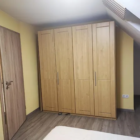 شقة Muehlbach